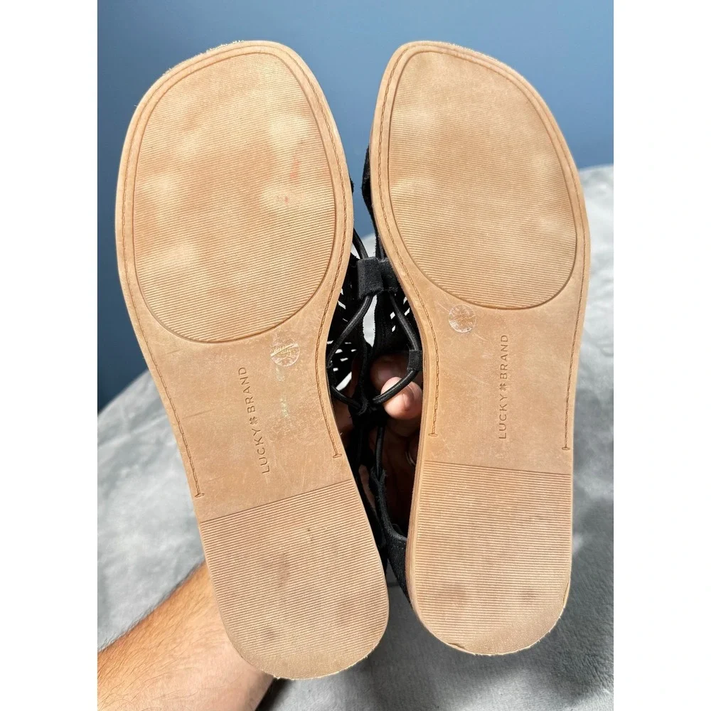 Lucky Brand Sandals Womens 8.5 Black Perforated Suede Gladiator Zip